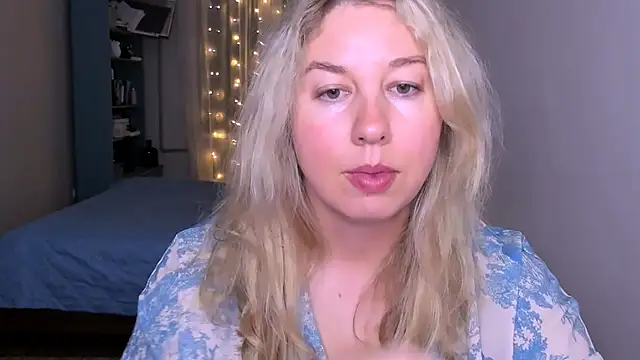 Snapshot of NancySanders chatting on 06.20.26 NancySanders online show from 06.20.26