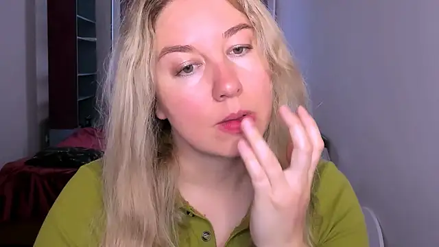 Snapshot of NancySanders chatting on 07.17.26 NancySanders online show from 07.17.26