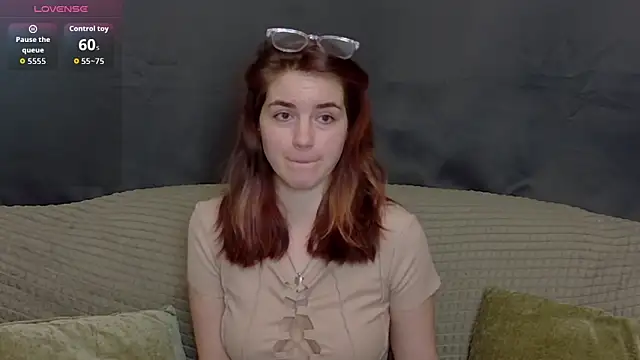 Snapshot of ElzaBlis chatting on 11.07.25 ElzaBlis online show from 11.07.25