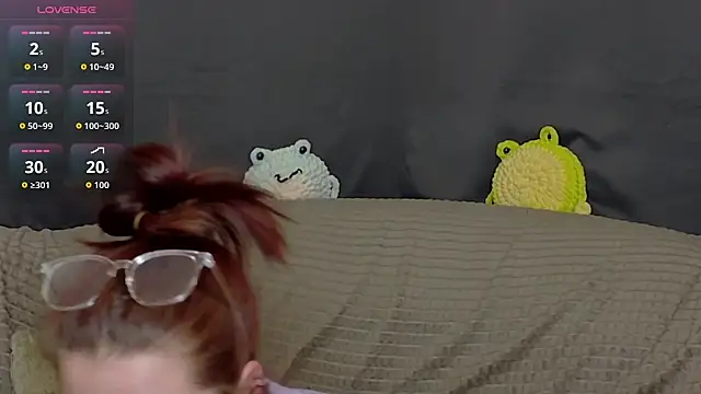 Snapshot of ElzaBlis chatting on 11.10.25 ElzaBlis online show from 11.10.25