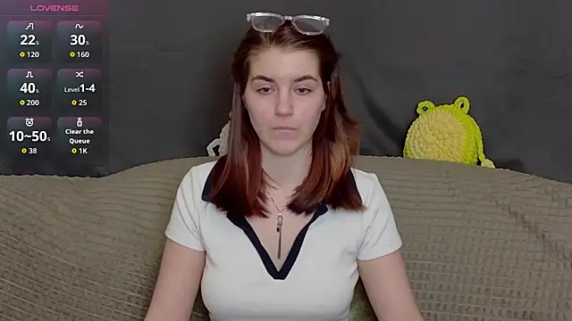 Snapshot of ElzaBlis chatting on 11.12.25 ElzaBlis online show from 11.12.25