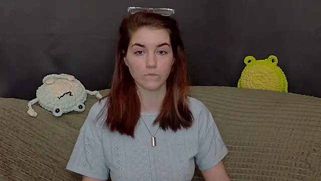 Snapshot of ElzaBlis chatting on 11.26.25 ElzaBlis online show from 11.26.25