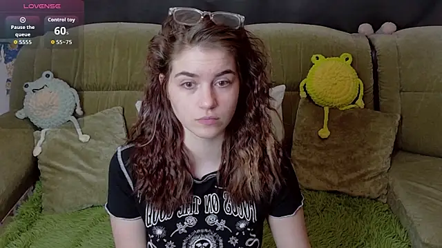 Snapshot of ElzaBlis chatting on 02.04.26 ElzaBlis online show from 02.04.26