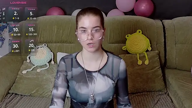 Snapshot of ElzaBlis chatting on 02.22.26 ElzaBlis online show from 02.22.26