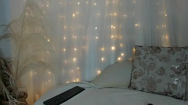 arianna cox   online show from 09.19.25