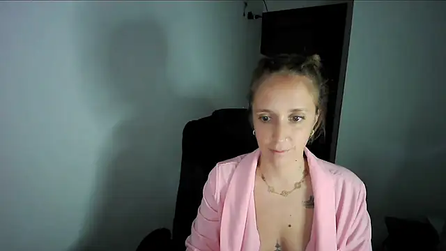 violetofsecret online show from 09.12.25