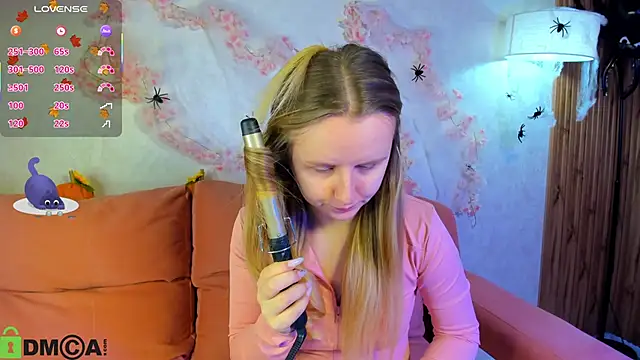 Snapshot of Rina_Panic chatting on 10.21.25 Rina Panic online show from 10.21.25