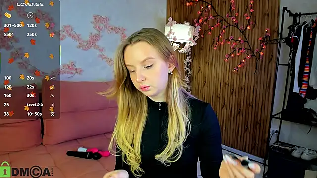 Snapshot of Rina_Panic chatting on 11.03.25 Rina Panic online show from 11.03.25