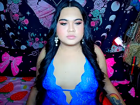 Snapshot of YourThicc_bella chatting on 06.10.26 YourThicc bella online show from 06.10.26
