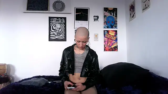 plutonbluemooon333 online show from 01.12.26