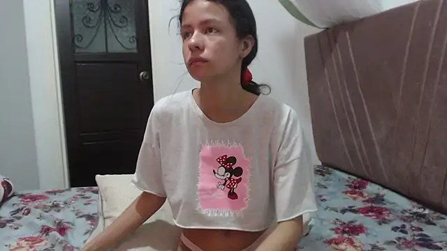 nathaly jones  online show from 02.18.26