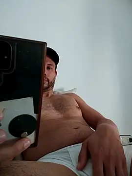 Snapshot of 1710Mike chatting on 04.01.26 1710Mike online show from 04.01.26