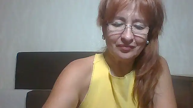 Snapshot of Marellaa chatting on 09.11.25 Marellaa online show from 09.11.25