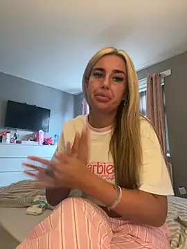 EllieMaeBaby online show from 12.05.25