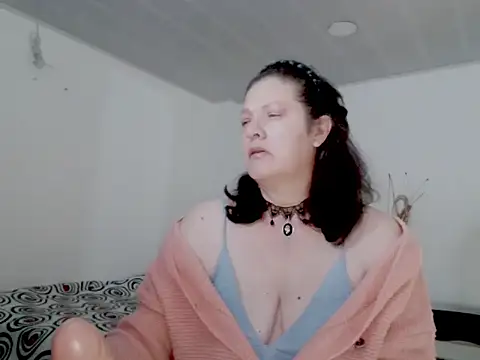 ArdienteBetania online show from 09.10.25