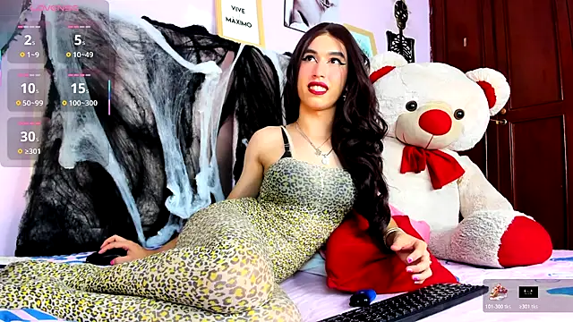 ashley moss online show from 10.22.25