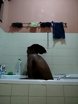 Kateera1 online show from 10.24.25