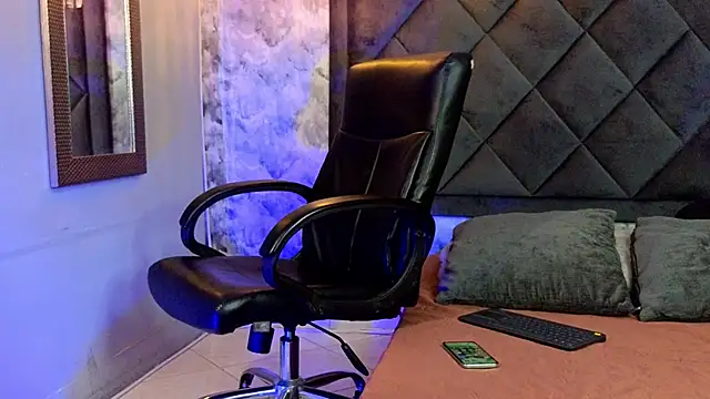 Apolo rousse1 online show from 09.17.25