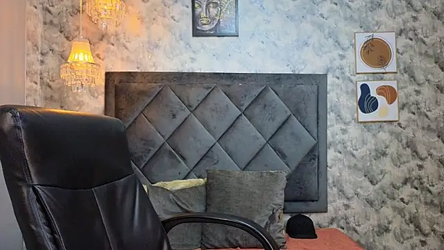 Apolo rousse1 online show from 11.25.25