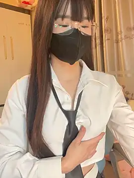 Dior baby online show from 02.02.26