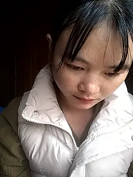 Snapshot of Chaotam1 chatting on 10.04.25 Chaotam1 online show from 10.04.25