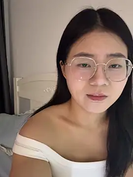 Ella-A9 online show from 09.27.25