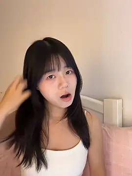 Ella-A9 online show from 10.19.25