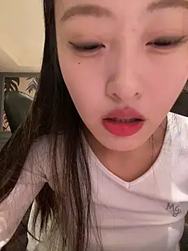 Snapshot of MengMeng0515 chatting on 02.10.26 MengMeng0515 online show from 02.10.26