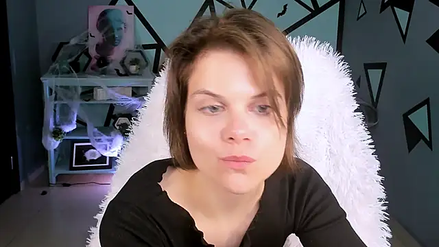 EllieMurler online show from 10.18.25