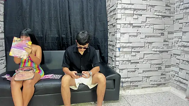 Snapshot of Crazy_Cult_Sex chatting on 10.15.25 Crazy Cult Sex online show from 10.15.25