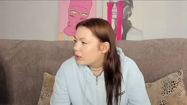 ArielGirl online show from 10.31.25