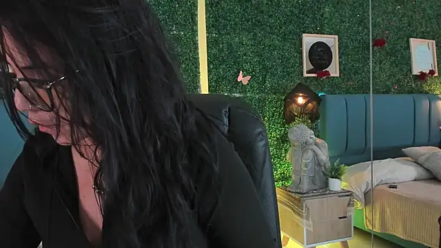 Linagh  online show from 01.10.26