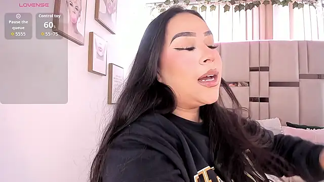 Zoey thompson online show from 11.06.25