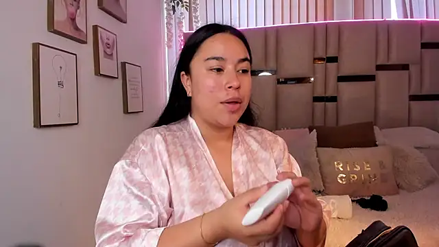 Zoey thompson online show from 02.13.26