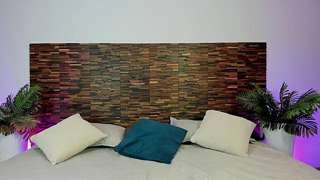 lucyy liiuu online show from 10.28.25