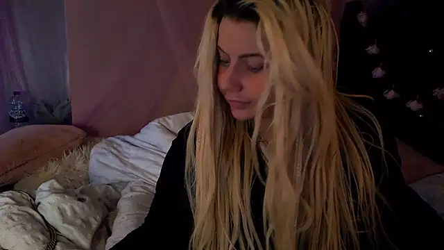 TiaDoll online show from 01.15.26