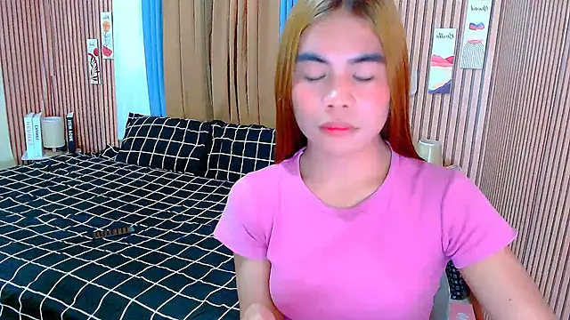 mikhaylahanderson online show from 11.22.25