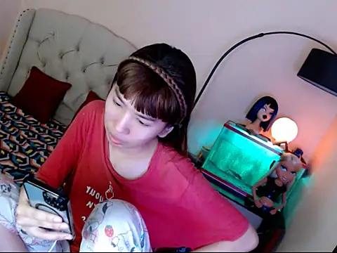 ShantalFoxxy  online show from 10.24.25