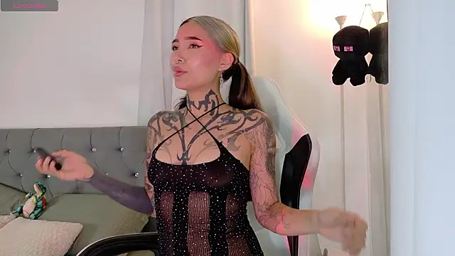 sara queen10 online show from 02.20.26