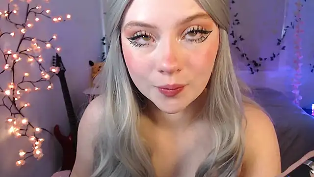 Lil bela online show from 09.16.25