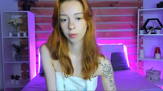 Snapshot of Lori_Williams chatting on 09.15.25 Lori Williams online show from 09.15.25