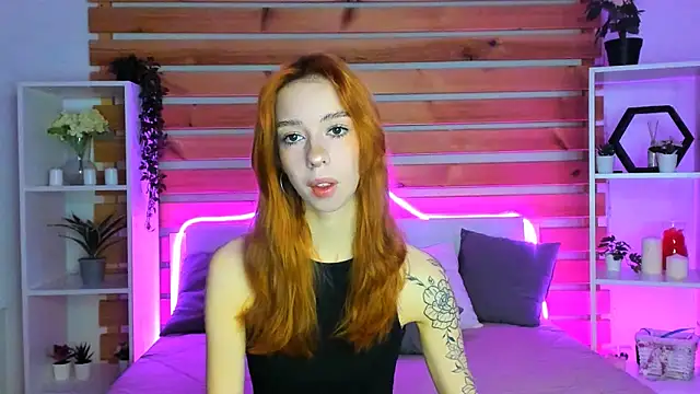 Snapshot of Lori_Williams chatting on 10.03.25 Lori Williams online show from 10.03.25