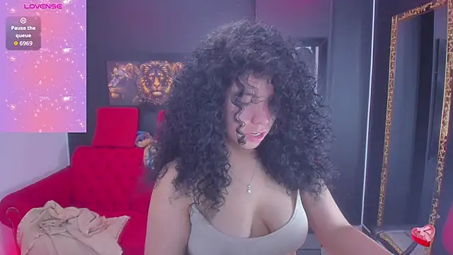 Snapshot of angelita_martins chatting on 10.01.25 angelita martins online show from 10.01.25