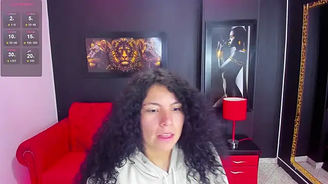 Snapshot of angelita_martins chatting on 10.15.25 angelita martins online show from 10.15.25