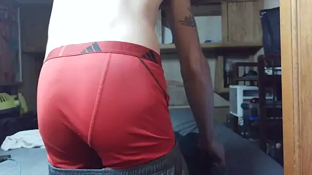 Snapshot of mike42088 chatting on 10.15.25 mike42088 online show from 10.15.25