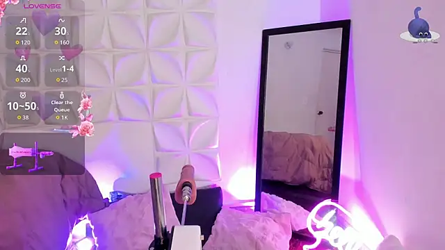 Snapshot of JuliethMoss chatting on 09.23.25 JuliethMoss online show from 09.23.25