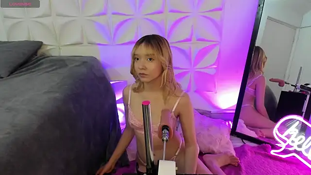 Snapshot of JuliethMoss chatting on 10.09.25 JuliethMoss online show from 10.09.25