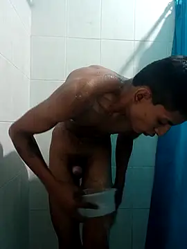 Snapshot of saik_03 chatting on 11.19.25 saik 03 online show from 11.19.25