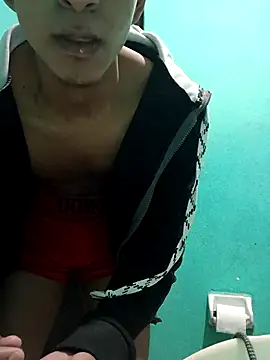 Snapshot of saik_03 chatting on 12.05.25 saik 03 online show from 12.05.25