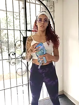 Pamelamiler   online show from 11.24.25